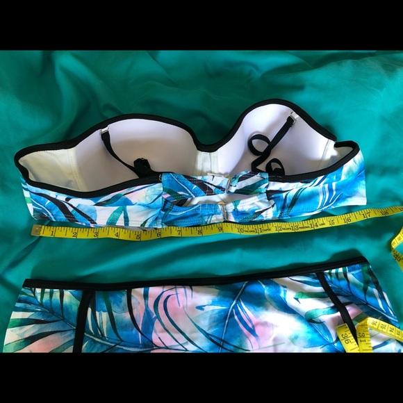 Brand new high-waist bikini - Picture 3 of 7